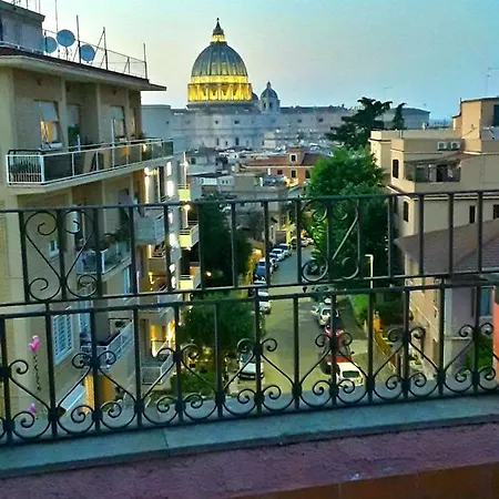 Views St. Peter Vatican * Rome